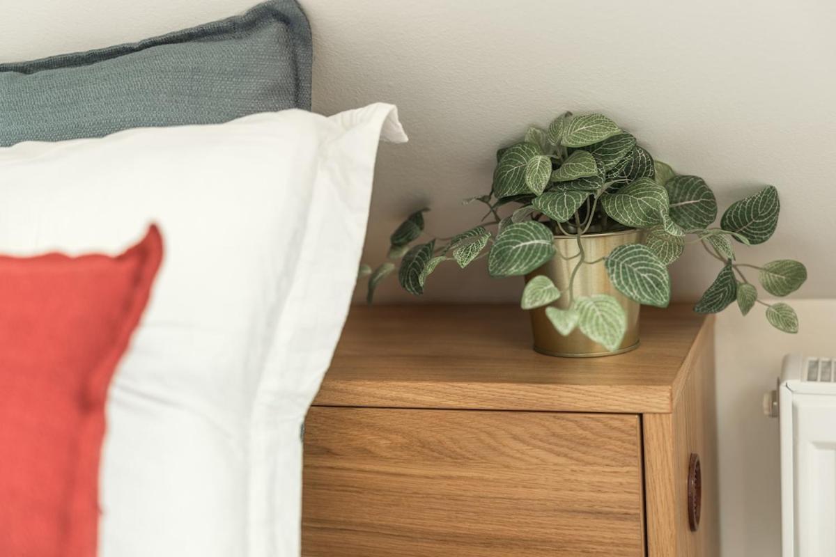 Apartment New! Mini-designer Rooftop Ac & Garden, Castle! Prag