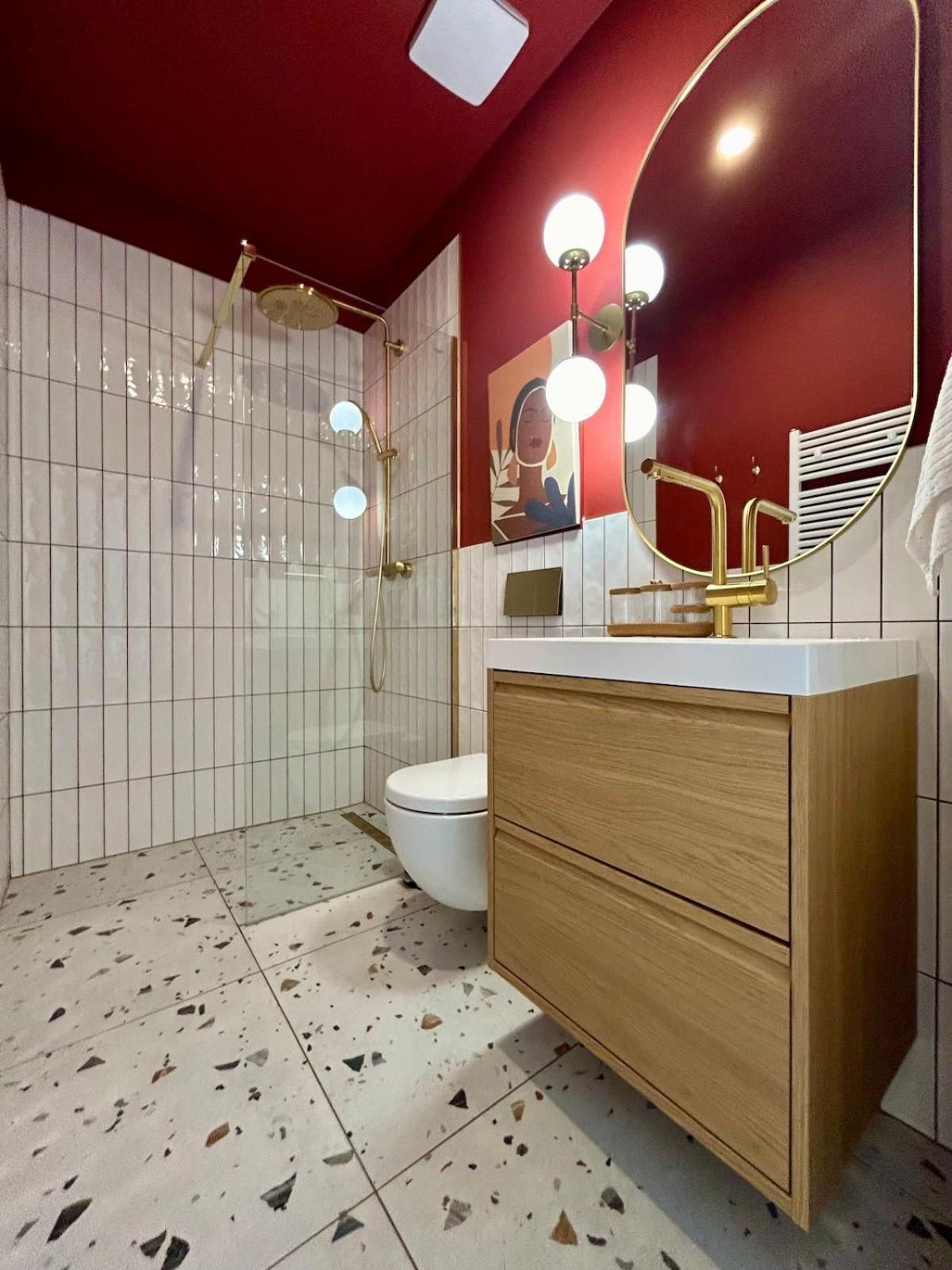 New! Mini-designer Rooftop Ac & Garden, Castle! Apartment Prag